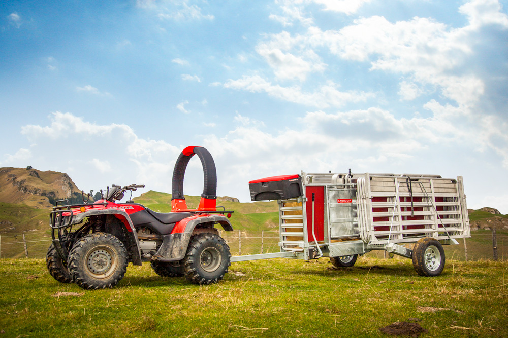 LifeGuard a aftermarket soft roll bar for quad bikes, Portayard unit behind.